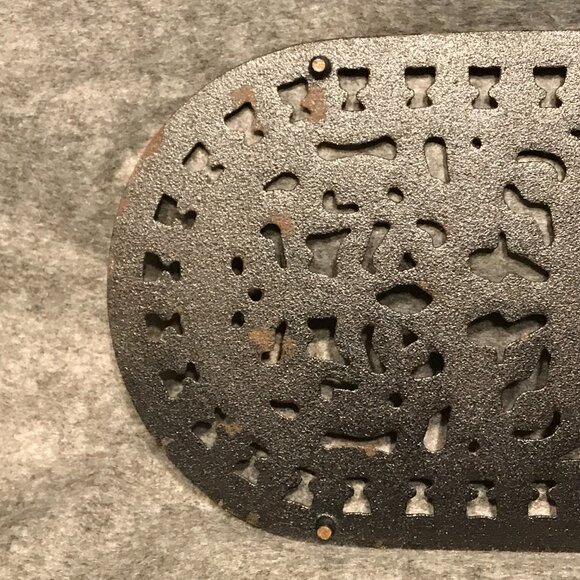 Cast Iron Trivet Rustic Trivets For Hot Pots And Pans, Decorative Kitchen Trivet - Picture 6 of 7